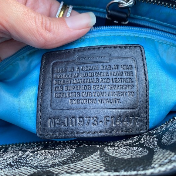 Coach chelsea Black and Gray Signature Tote - Picture 7 of 11